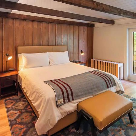 Historic Rocky Waters Inn, A Small Luxury Hotel Gatlinburg Zewnętrze zdjęcie