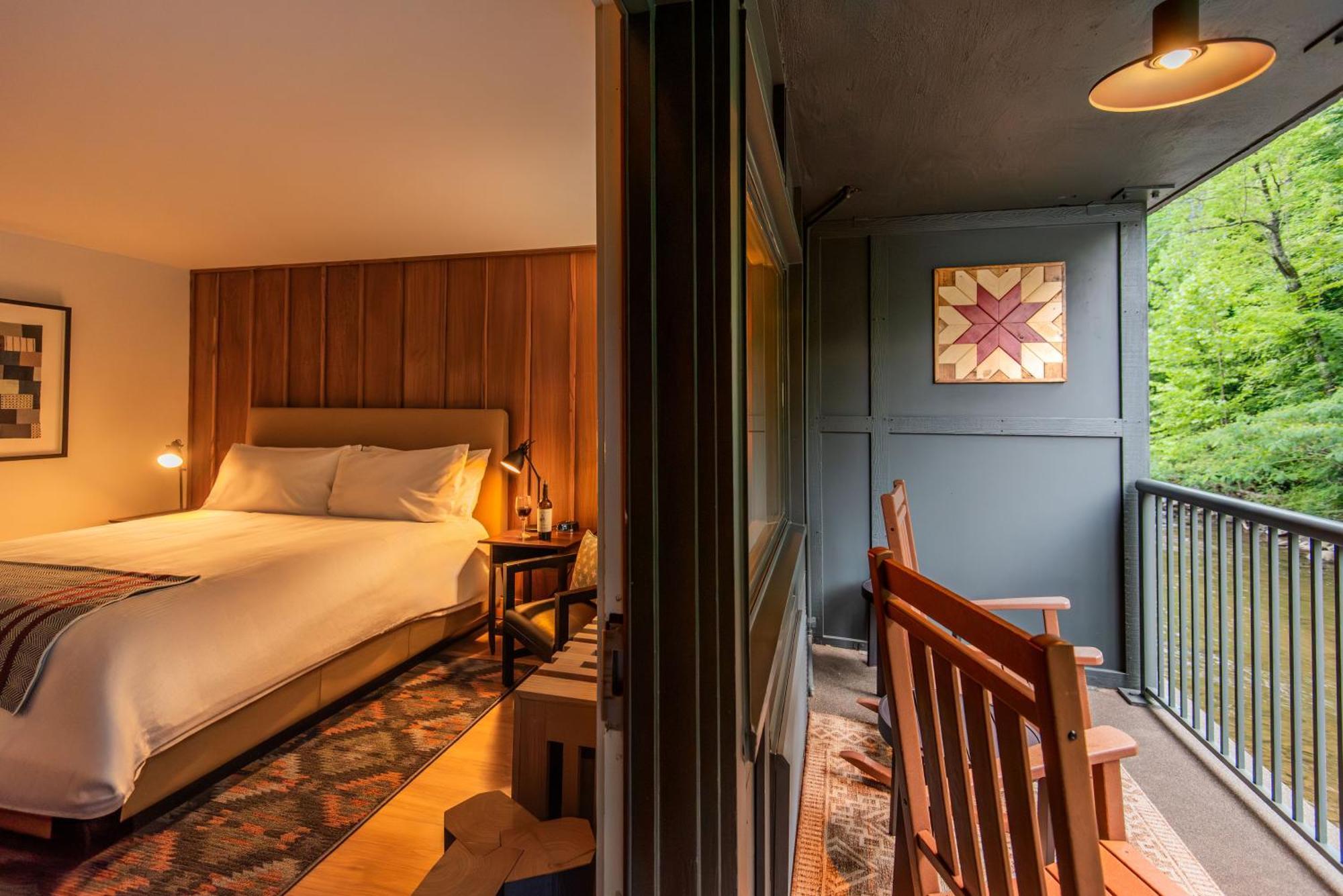 Historic Rocky Waters Inn, A Small Luxury Hotel Gatlinburg Zewnętrze zdjęcie